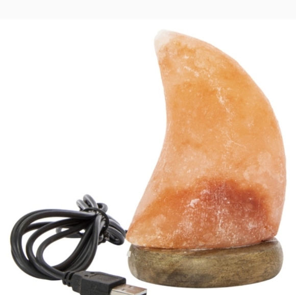 *** LAST ONE LEFT! *** Hand-Carved Moon Shaped Himalayan Rock Salt Lamp NIB NEW - Picture 2 of 6